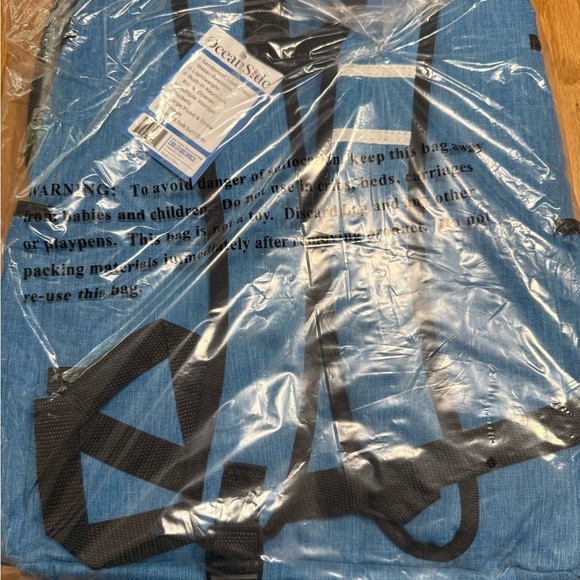 Oceanside 54 CAN INSULATED COOLER Backpack-NEW - Picture 2 of 4